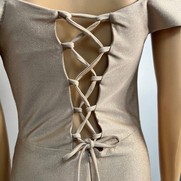 Jo + El Off Shoulder Gown Long Elegant Golden Party Evening Dress Womens Size M - Picture 8 of 16